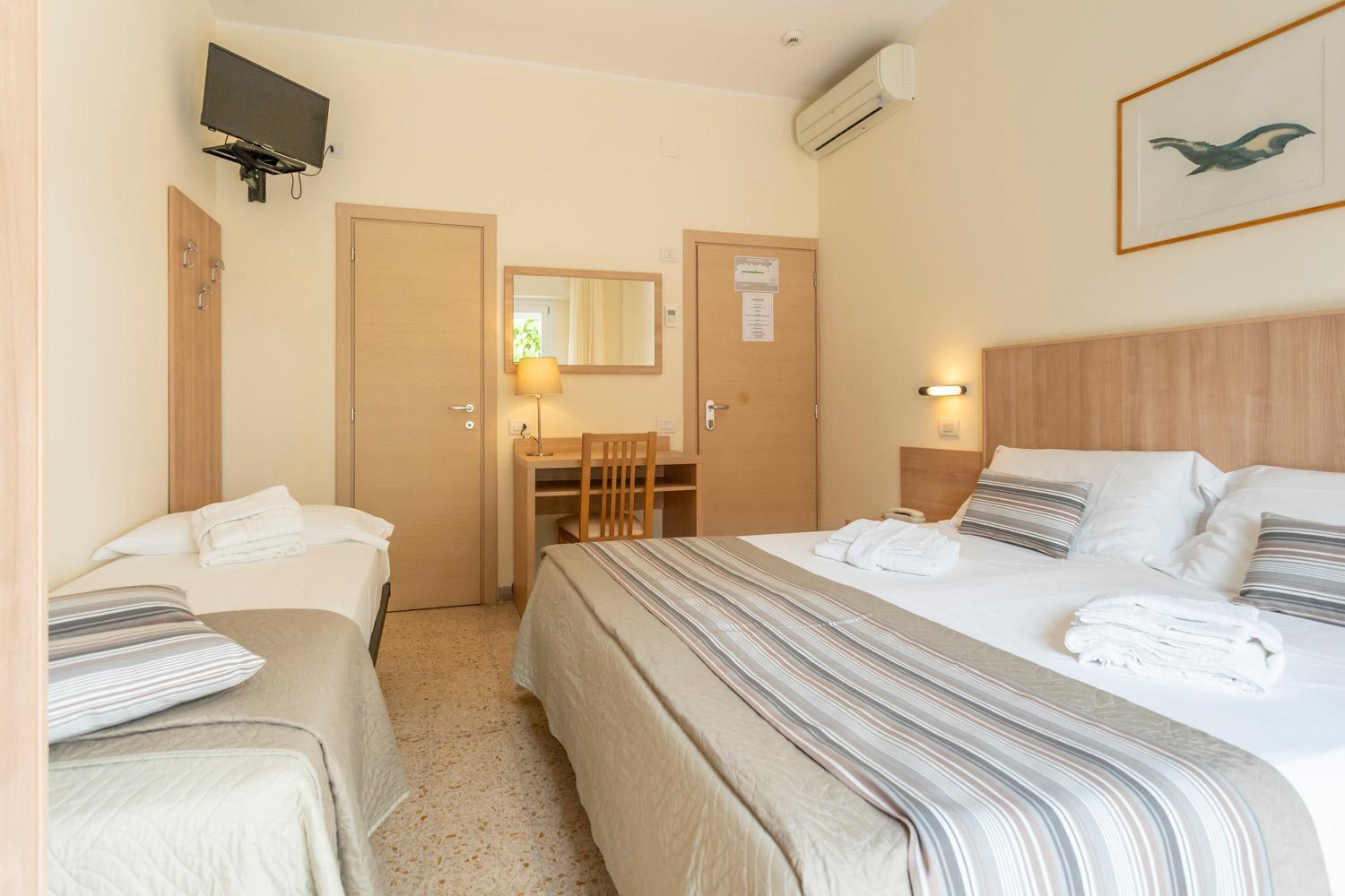 Hotel Cormoran Riccione Eksteriør bilde